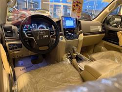 تۆیۆتا لاند کروزەر